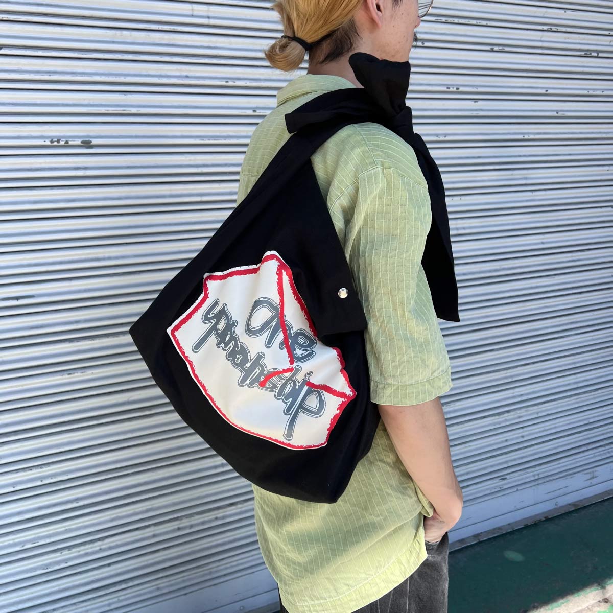 バッグ \"DIE DREI BERGE\" PAPER BOY BAG DIE DREI BERGE PAPER BOY BAG