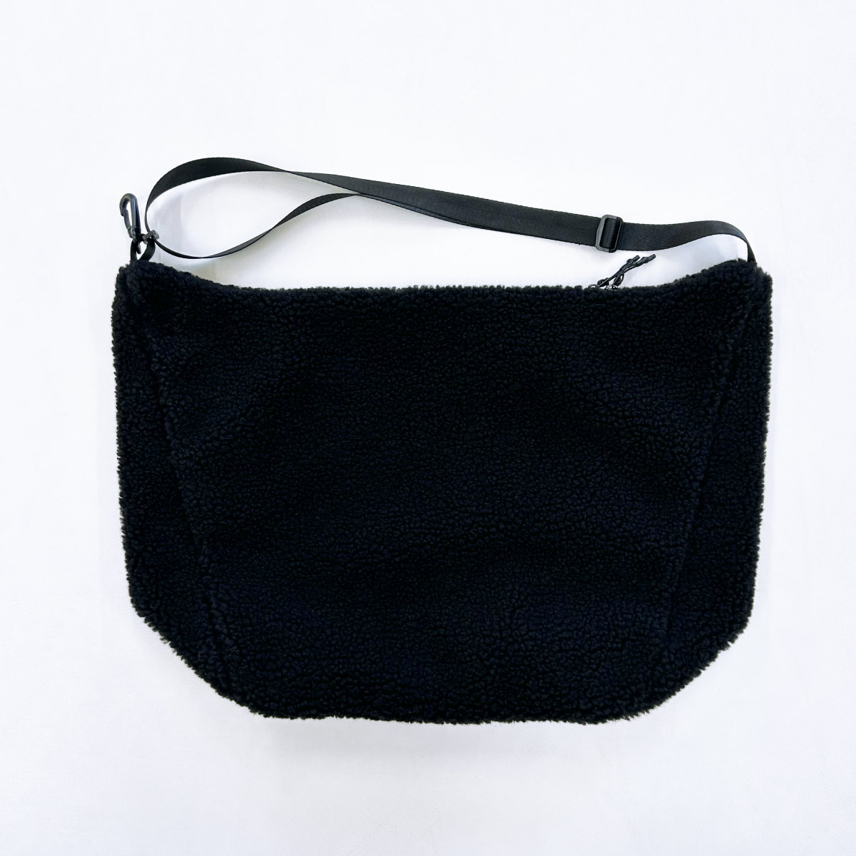 Boa shoulder bag (#CPBS)