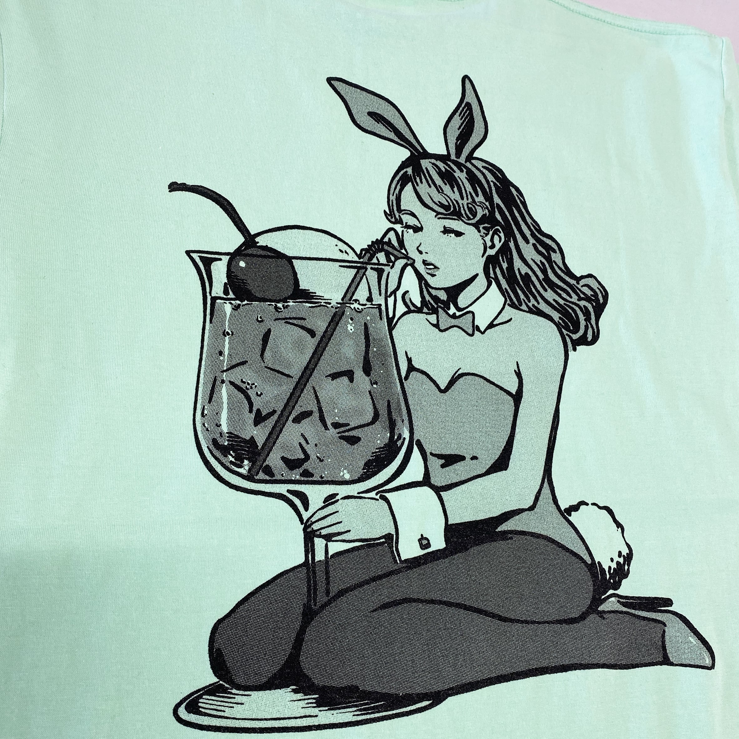 United Athle 5.6 oz High Quality T-Shirt (#5001-01)