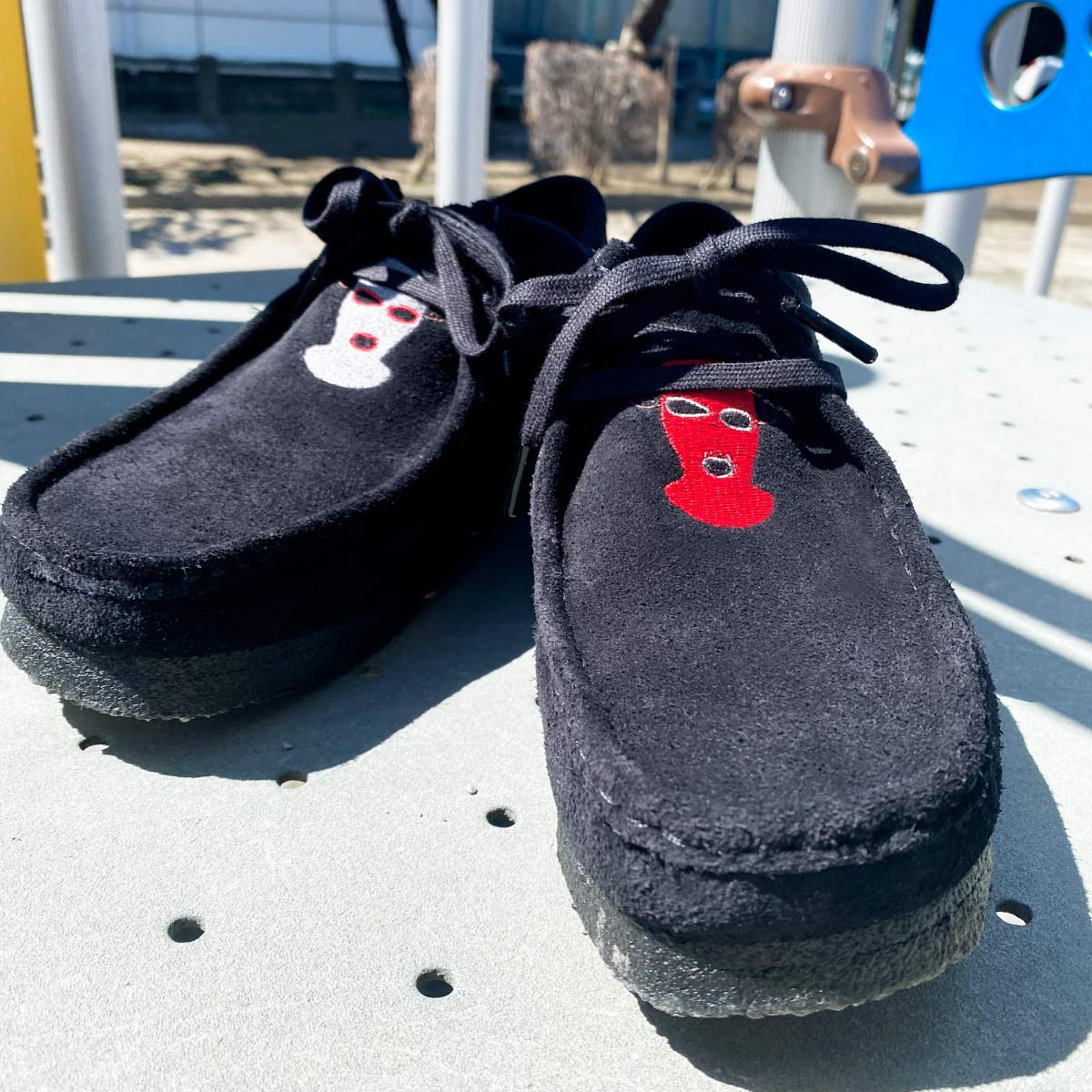 CLARKS Wallabee (#CLA-EMB)