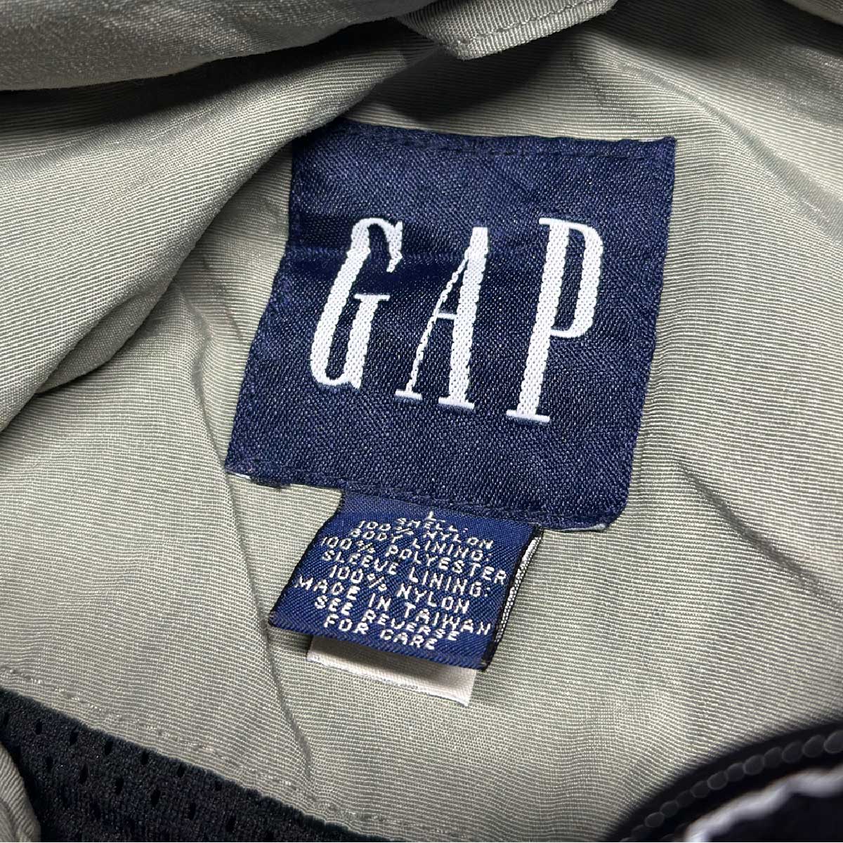 Old GAP/USED - Nylon Jacket (品番CU132)