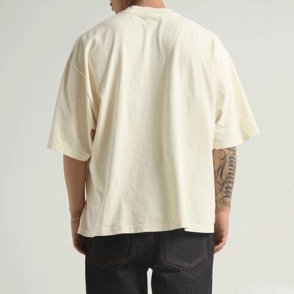 【SATIIIZ】Jadon Pigment Crack Short-Sleeved T-Shirt A09135_0BKAC_9XXA_I.jpg