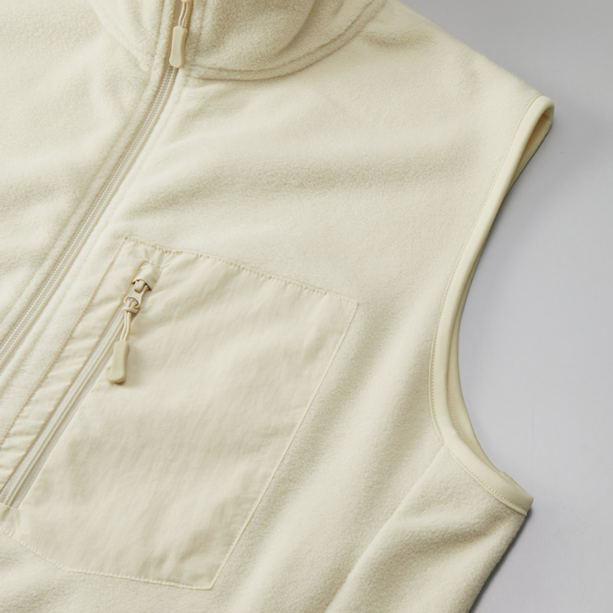 United Athle ユナイテッドアスレ マイクロフリース フルジップ ベスト (一重) (品番7099-01)