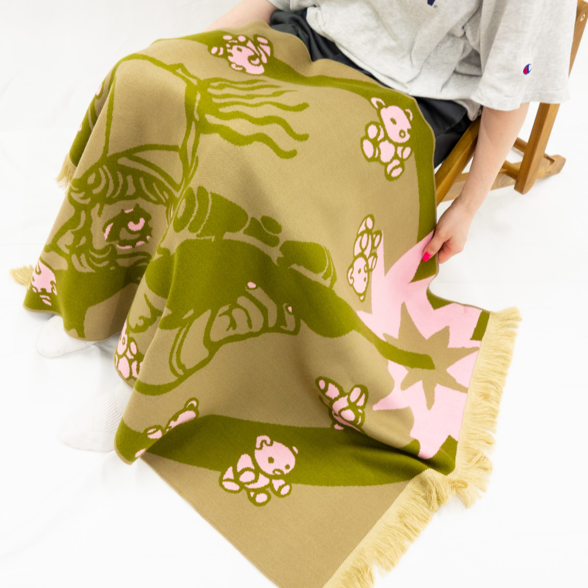 Original Knitted Full-Patterned Rug Blanket