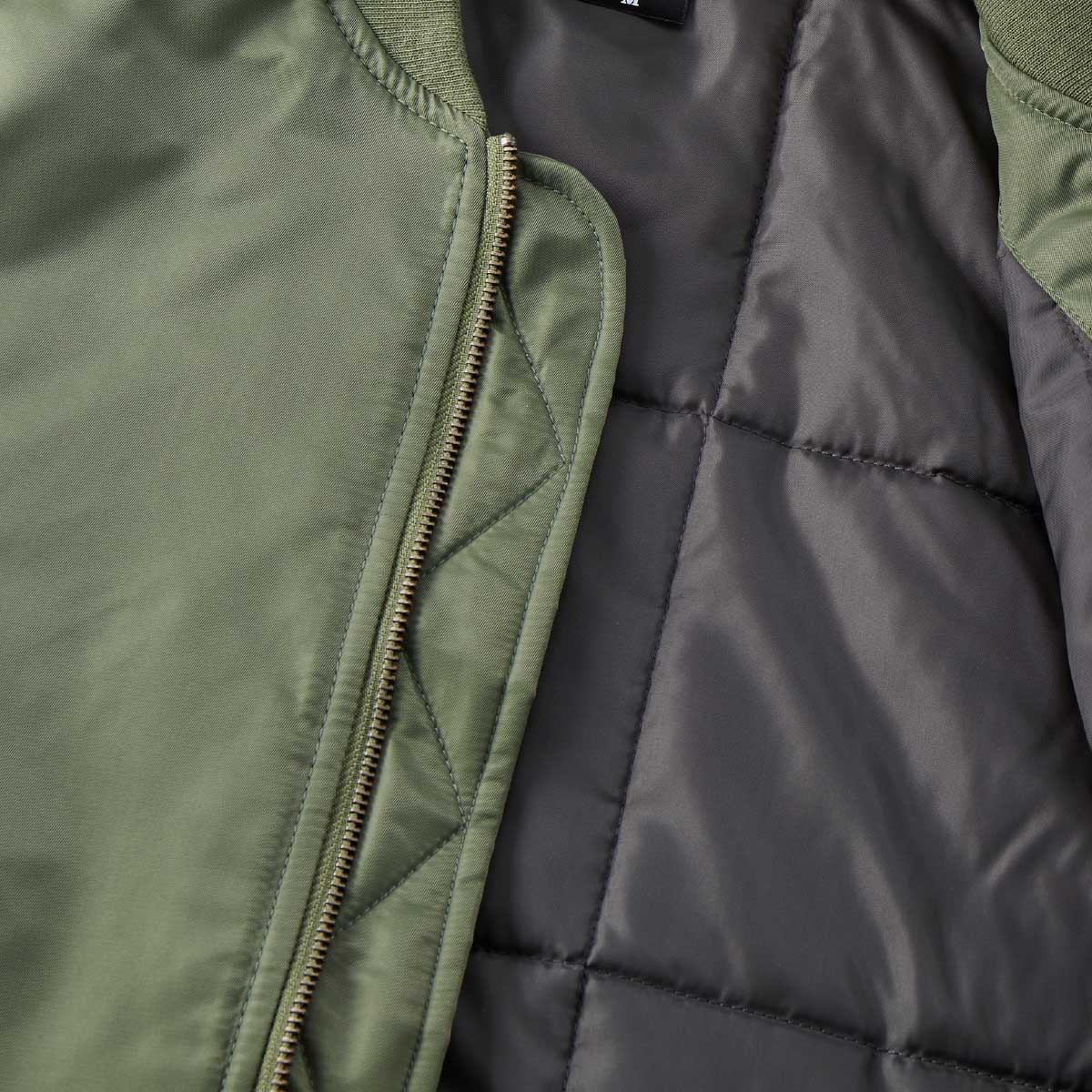 United Athle ユナイテッドアスレ タイプ MA-1 ジャケット (中綿入) (品番7490-01)