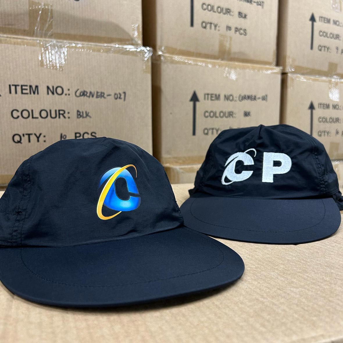 裏毛Pコート｜ウサギがいる｜CUNE ONLINE STORE