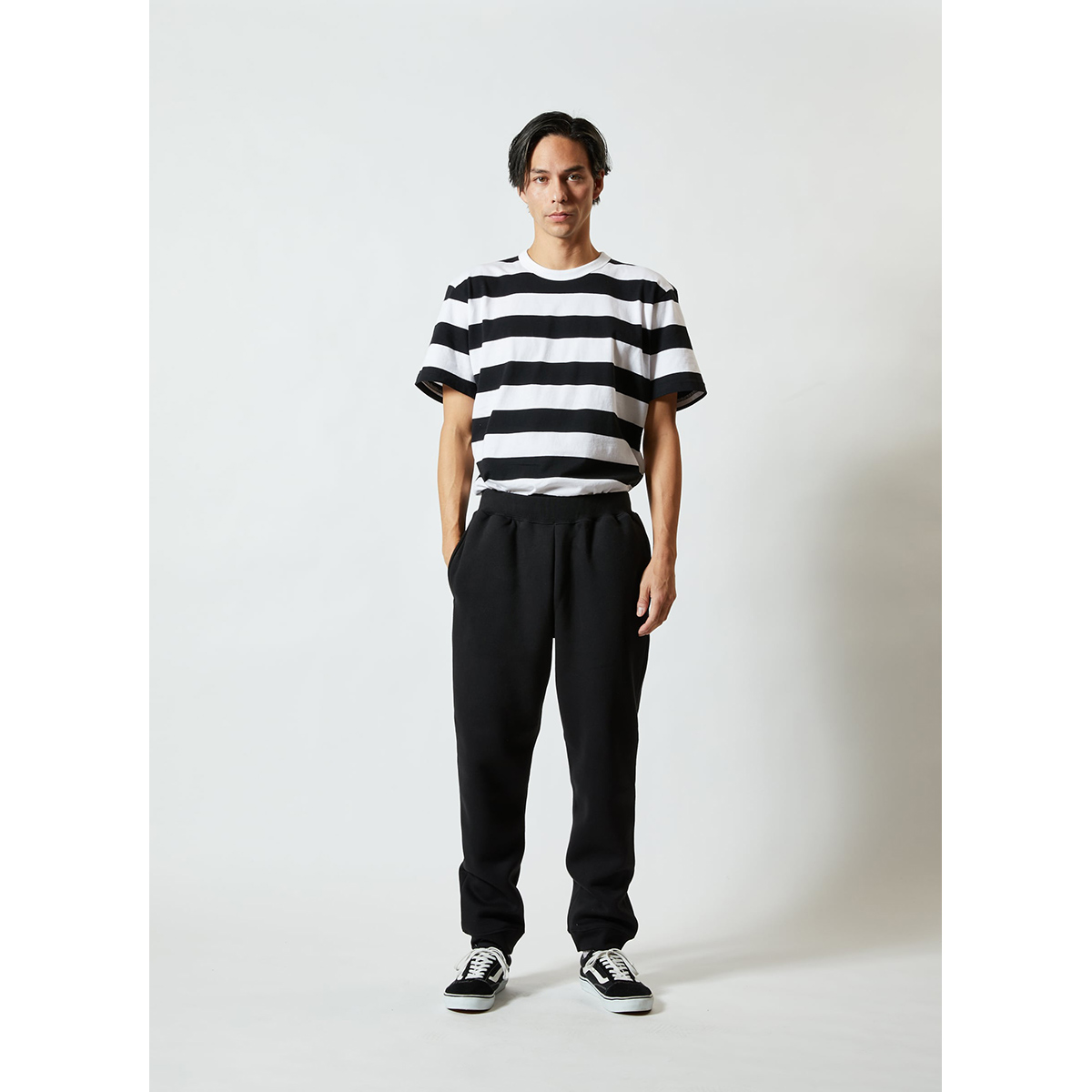 United Athle 10.0 oz T/C Sweatpants (#5624-01)